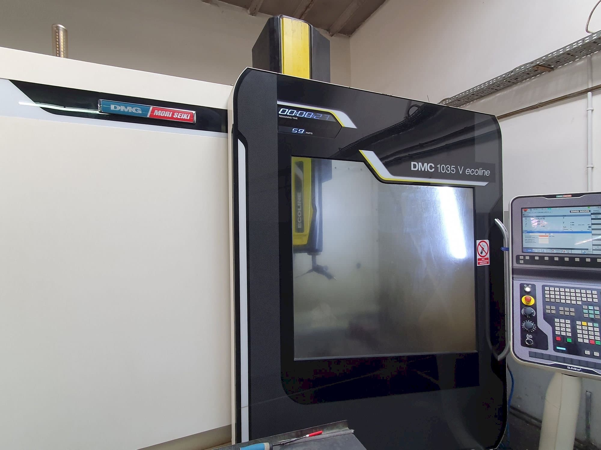 Makine DMG MORI DMC 1035V Ecoline - Önden görünüm