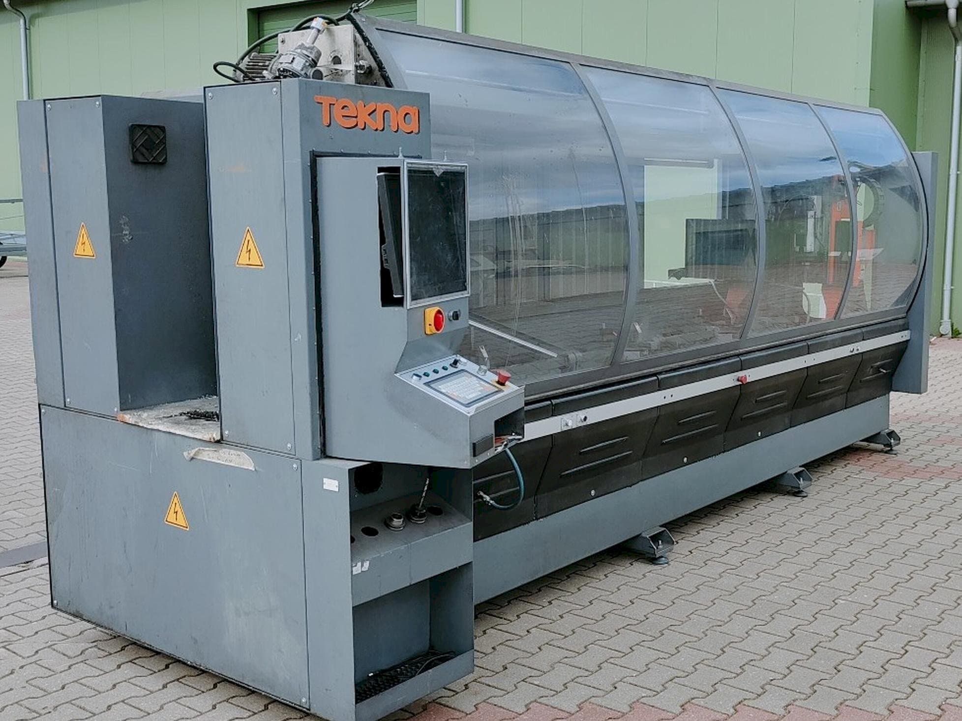 Makine Tekna TK427-3 - Önden görünüm