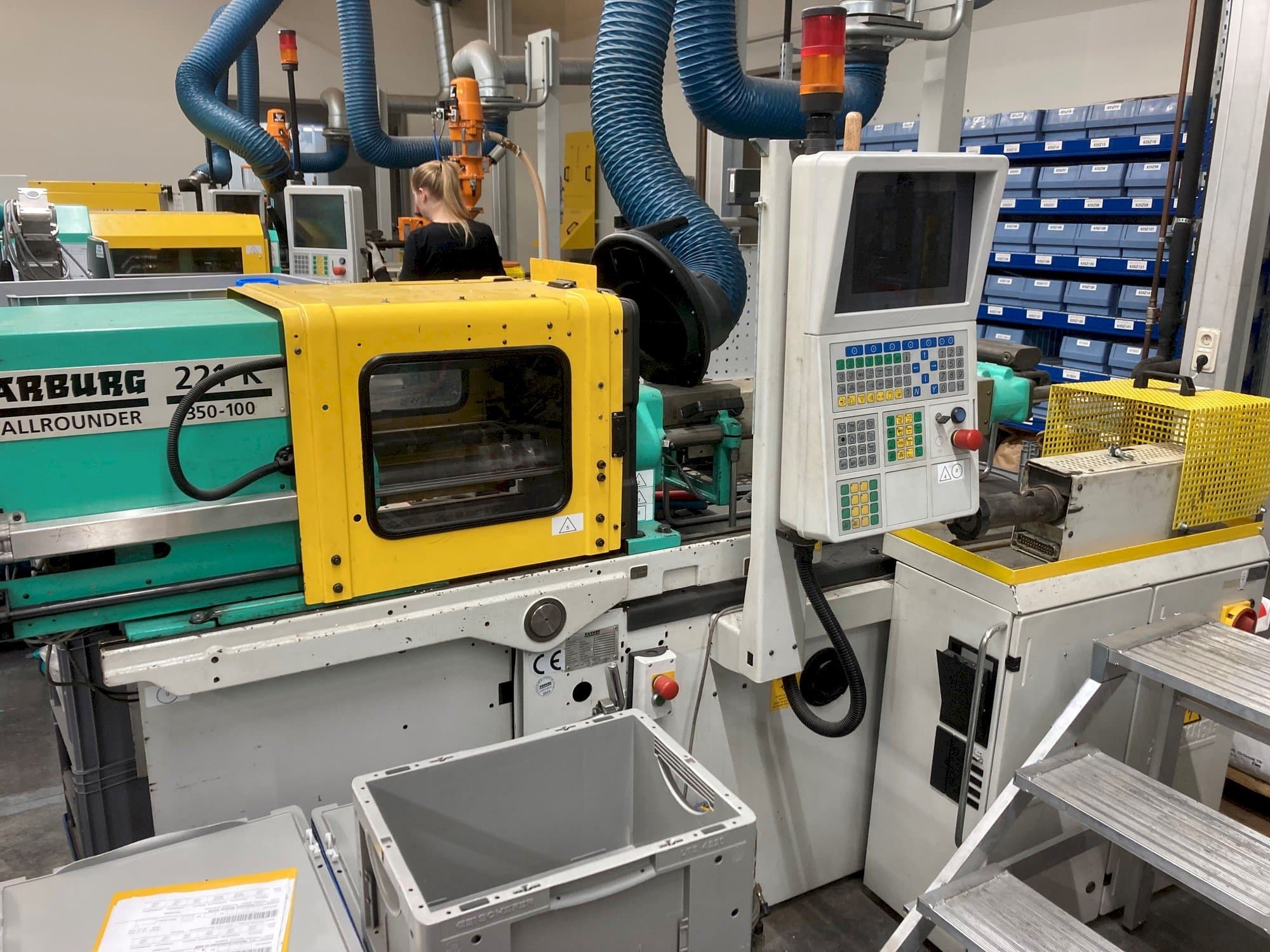 Makine Arburg 221 K 350-100U - Önden görünüm