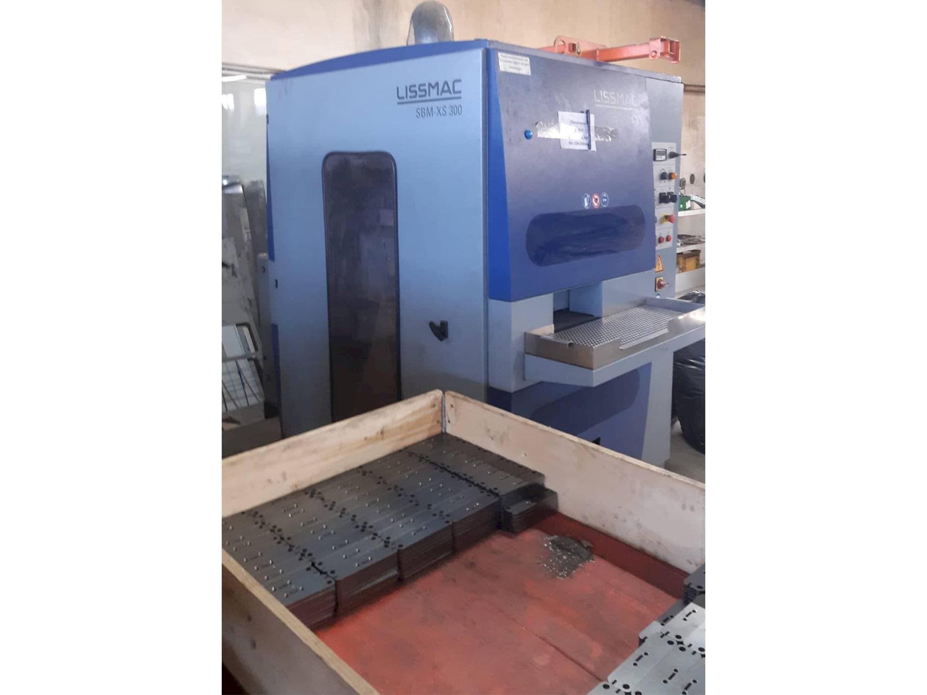 Makine LISSMAC SBM-XS 300 - Önden görünüm