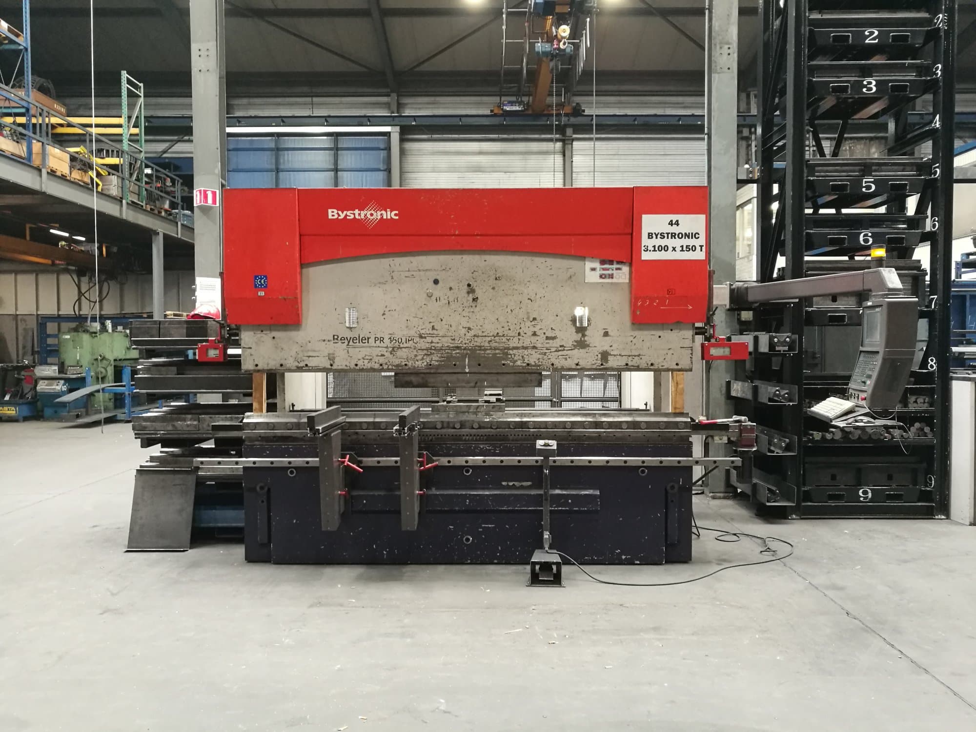 Makine Bystronic - Önden görünüm PR 1500 X 3100
