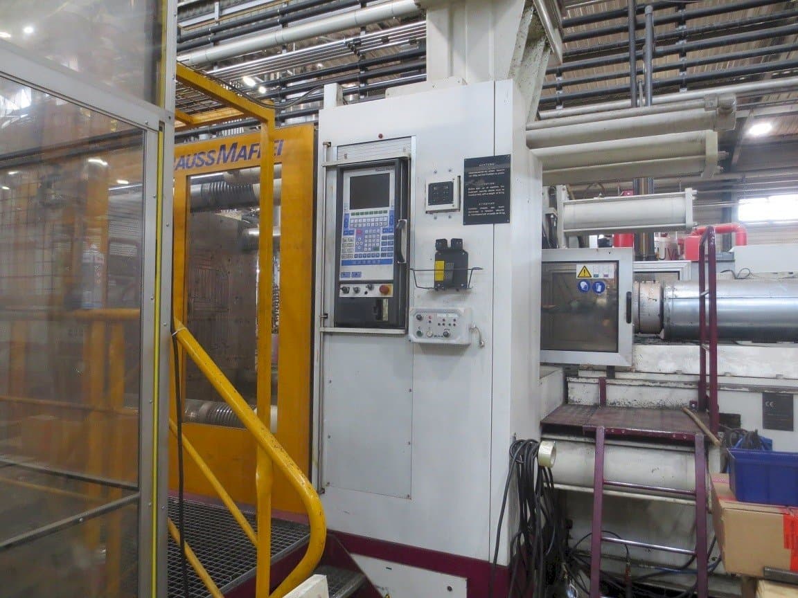 Makine Krauss Maffei 1600-14700 MC - Önden görünüm