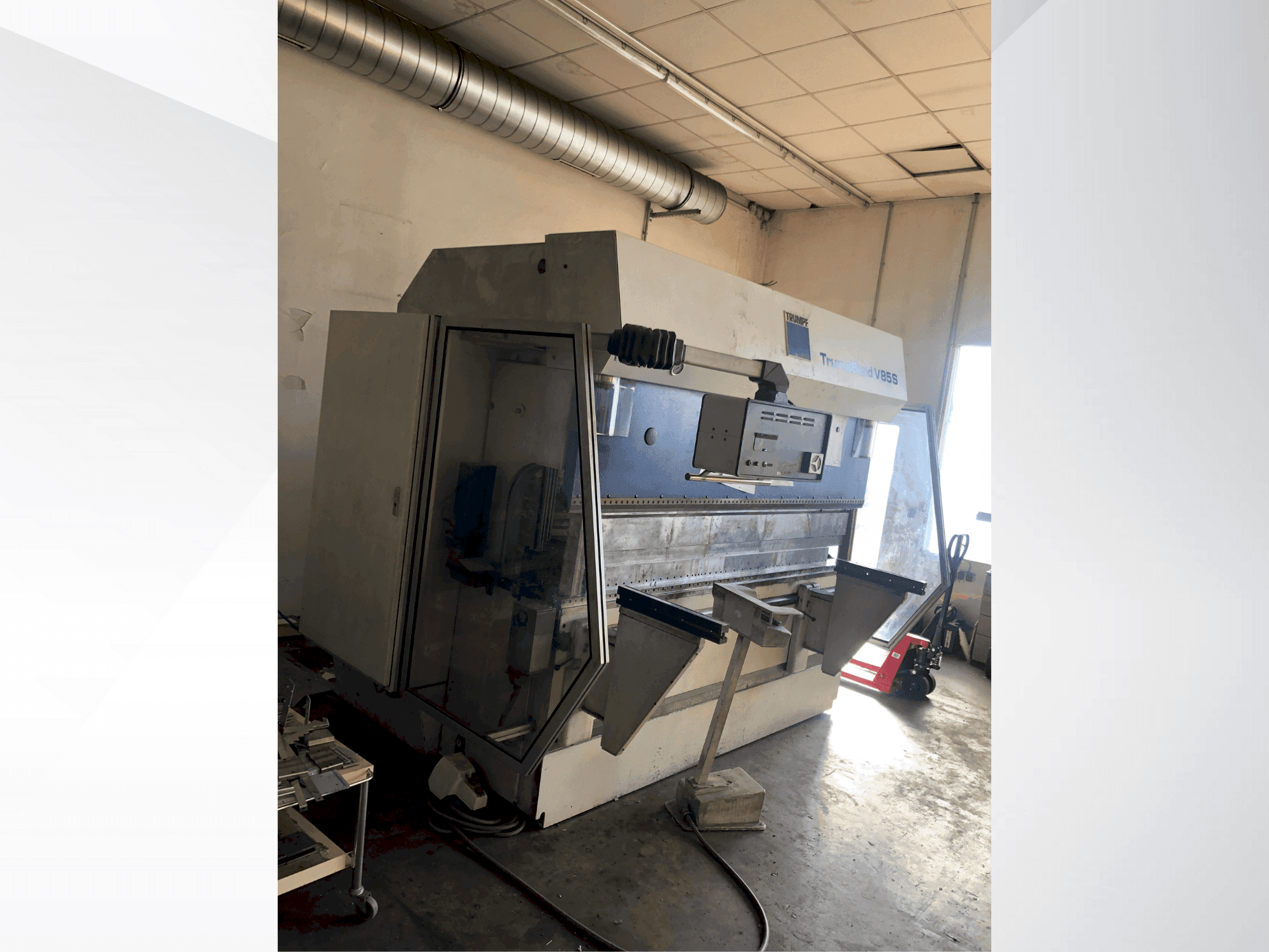Makine TRUMPF TrumaBend V85S - Önden görünüm