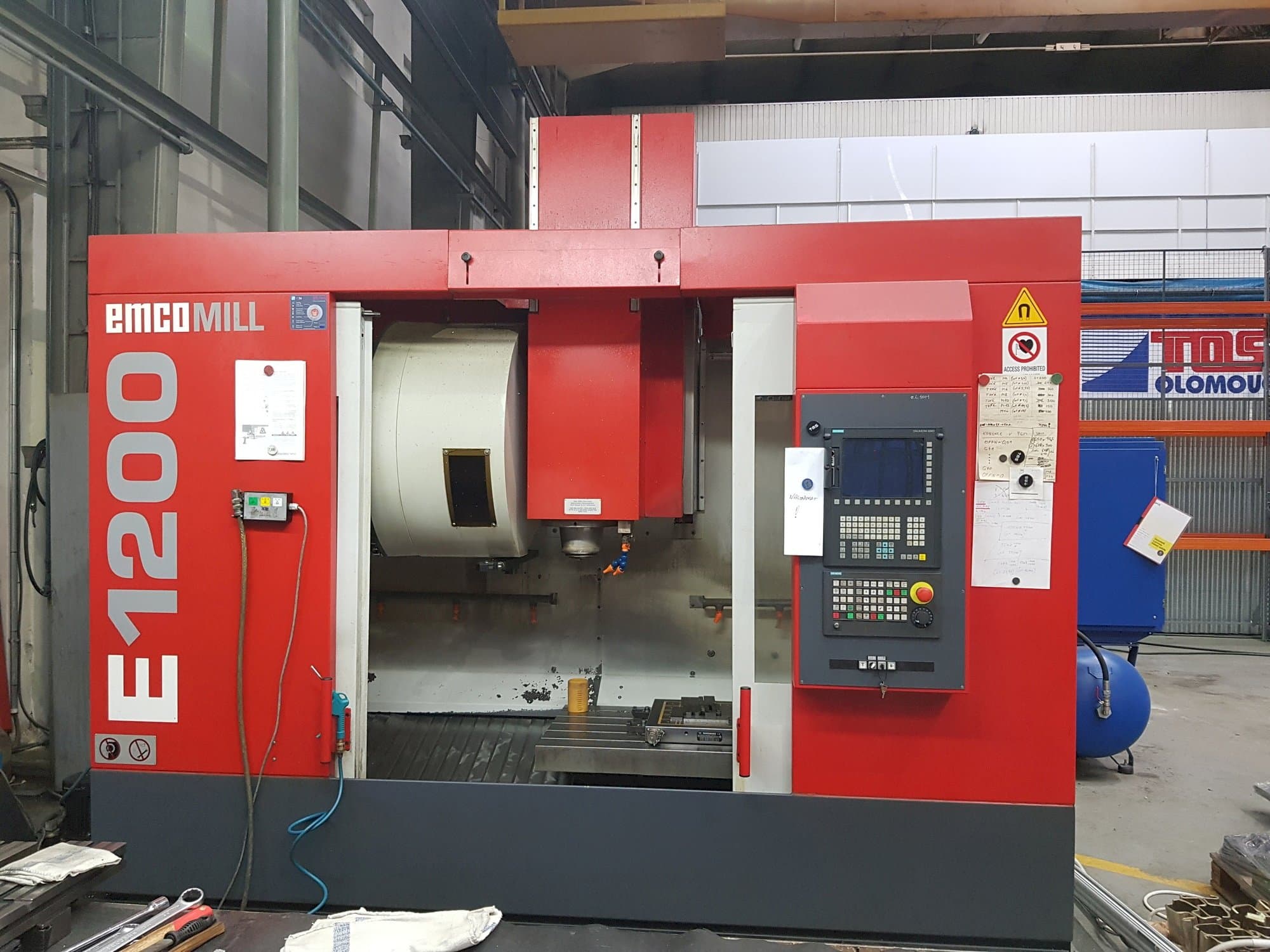 Makine EMCO Emcomill E 1200 - Önden görünüm