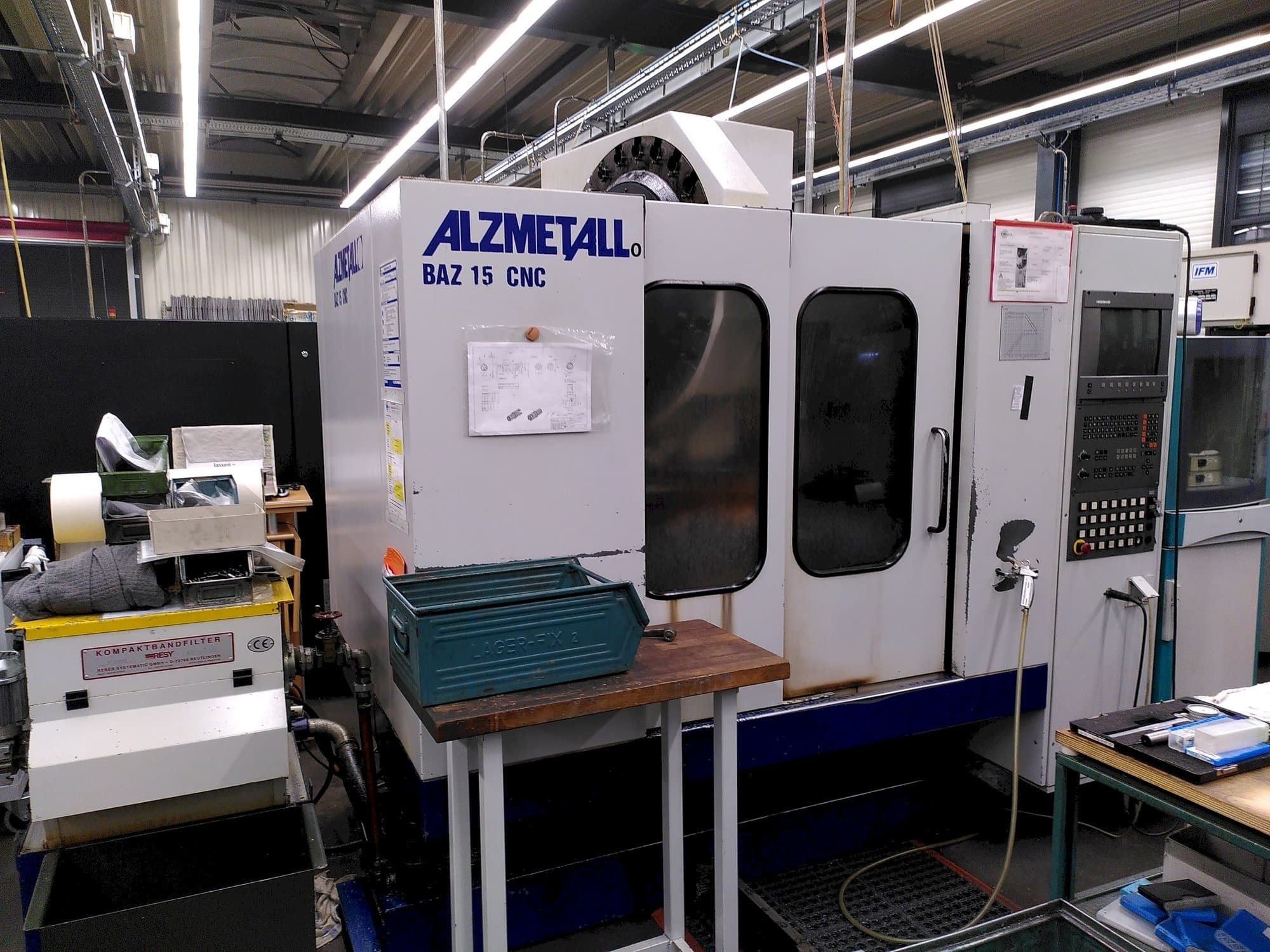 Makine Alzmetall BAZ 15 CNC - Önden görünüm