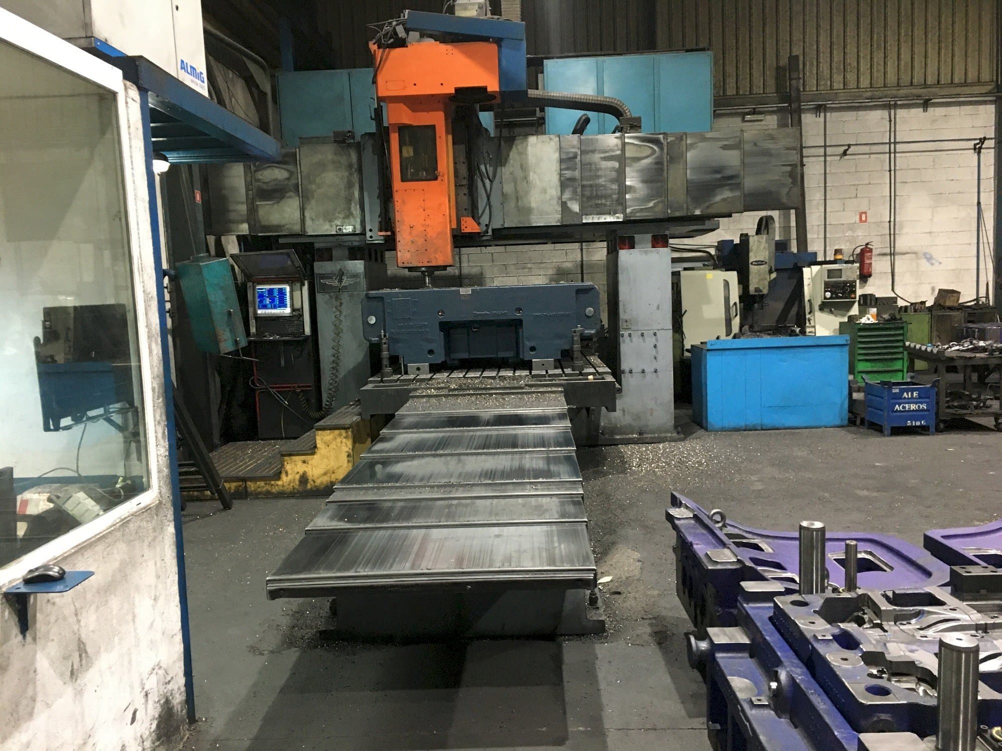 Makine DYE FPF-2C-NC - Önden görünüm