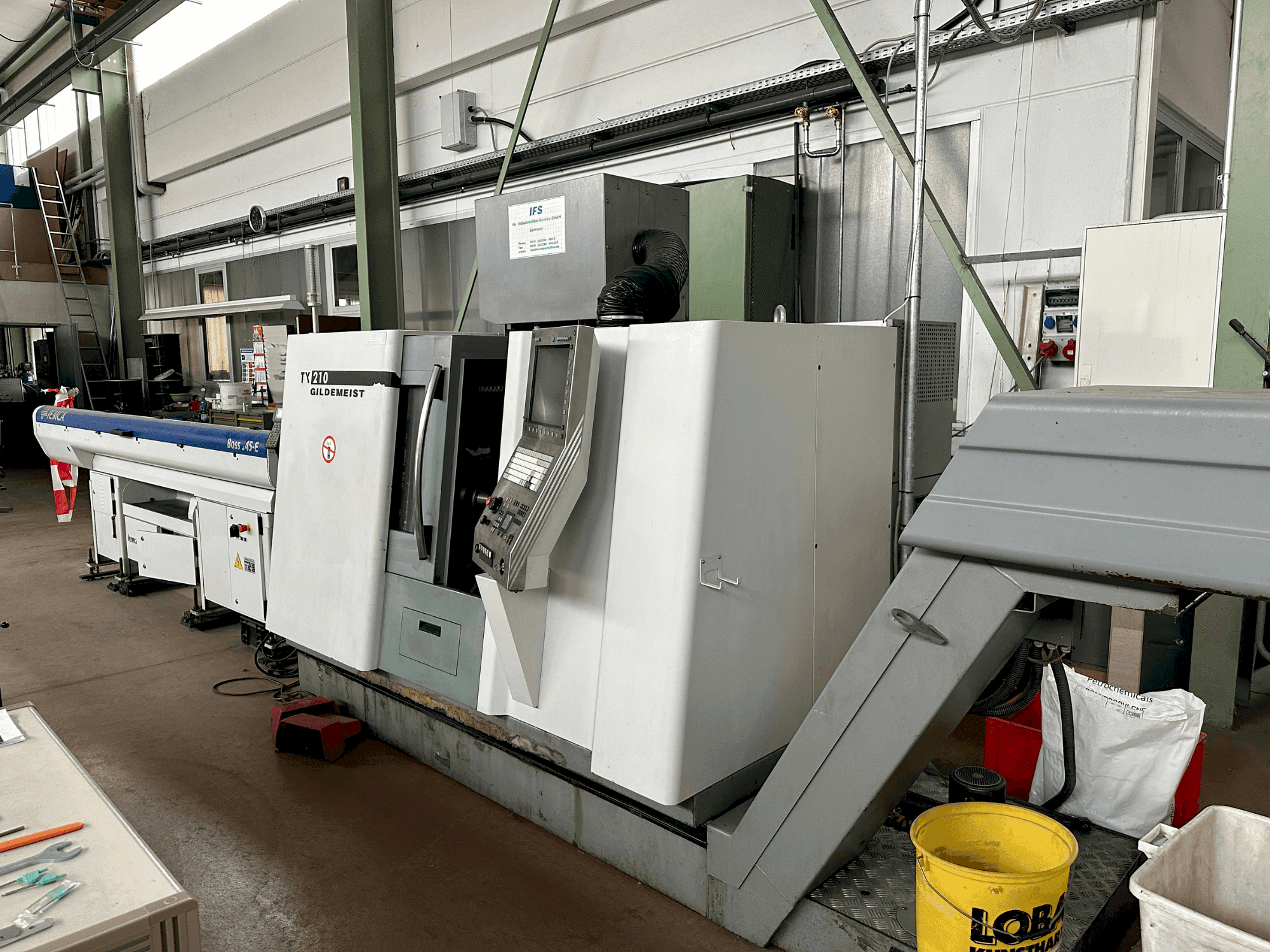 Makine DMG CTX 210 (2006) - Önden görünüm