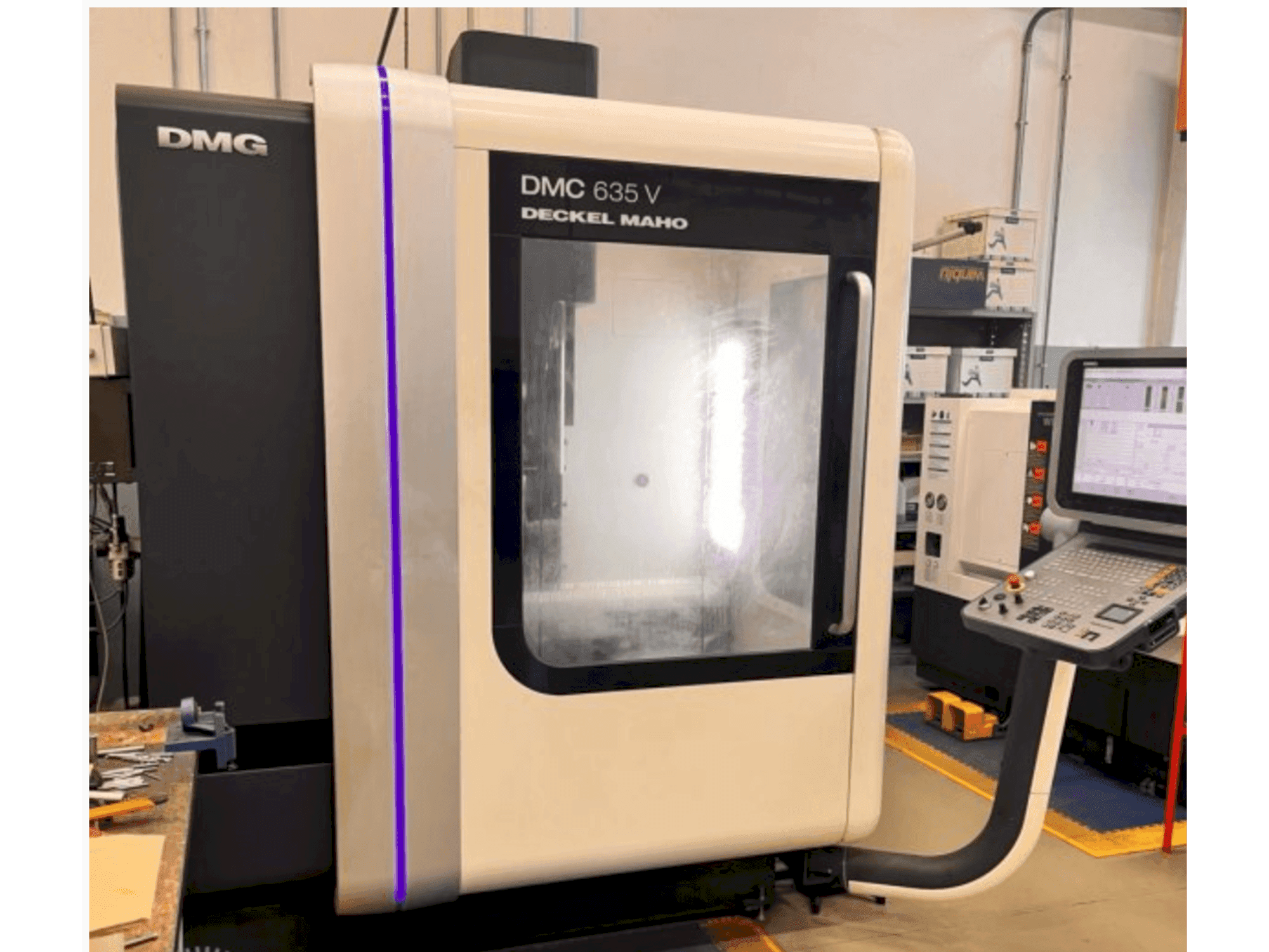 Makine DMG DECKEL MAHO DMC 635 V - Önden görünüm