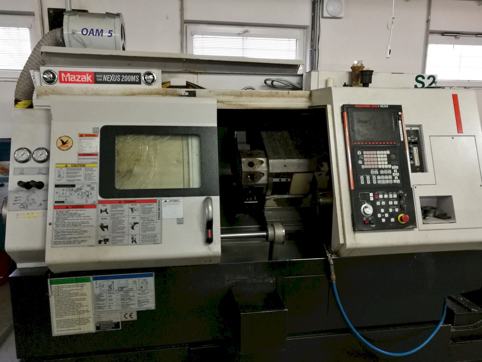 Makine  Mazak QT Nexus-200 MS - Önden görünüm