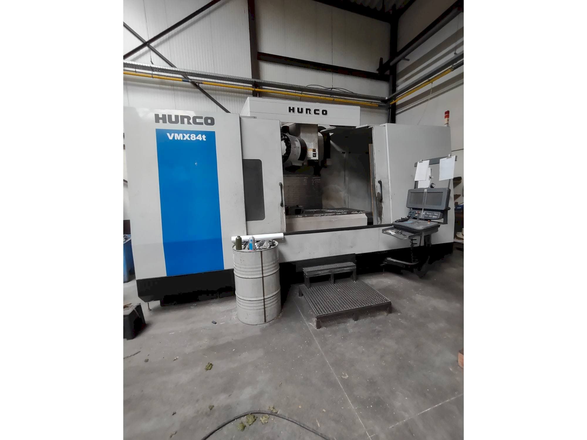 Makine Hurco VMX 84t - Önden görünüm
