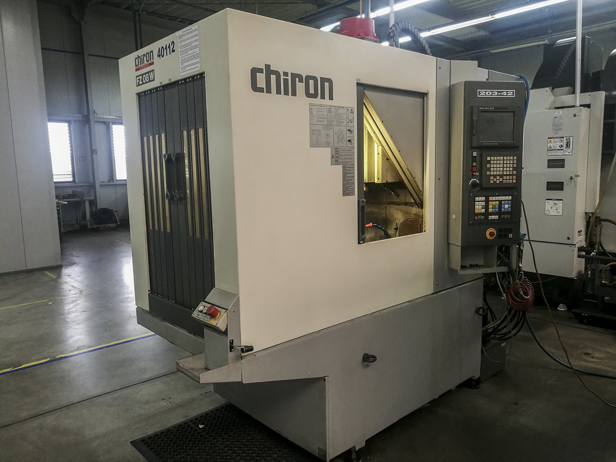 Makine Chiron - Sol görünüm FZ 08 W
