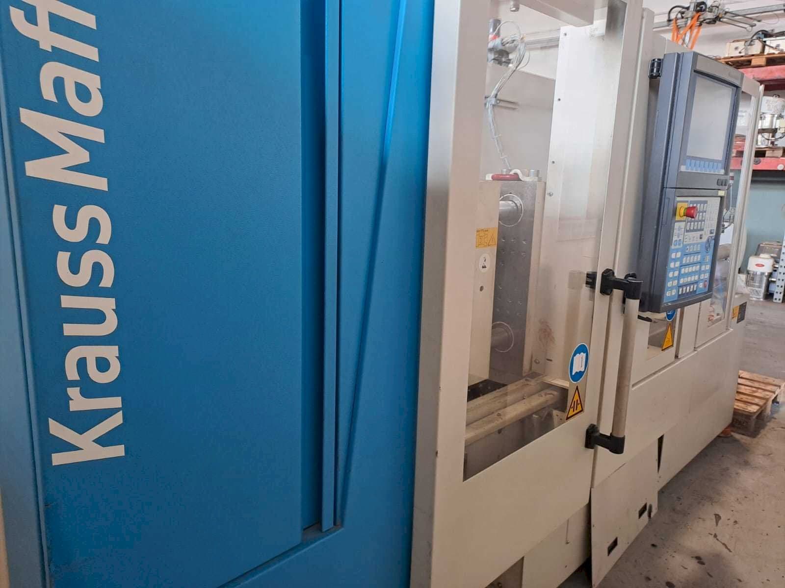 Makine Krauss Maffei 35-180CX - Önden görünüm