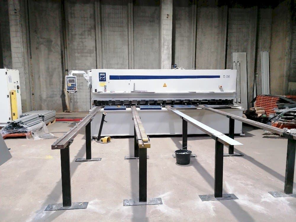 Makine MVD B06-4000 - Önden görünüm