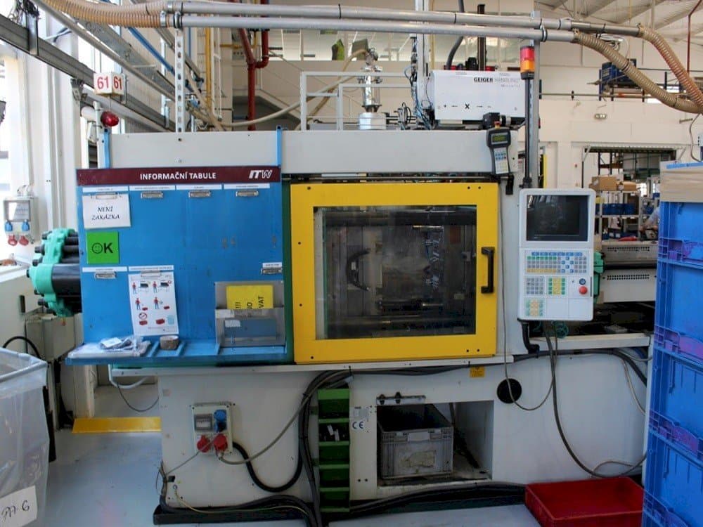 Makine  Arburg 470 C 1500-800 - Önden görünüm