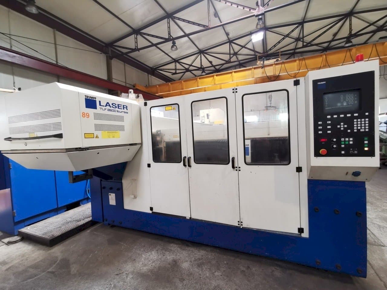 Makine  Trumpf Trumatic L 4030 - Önden görünüm