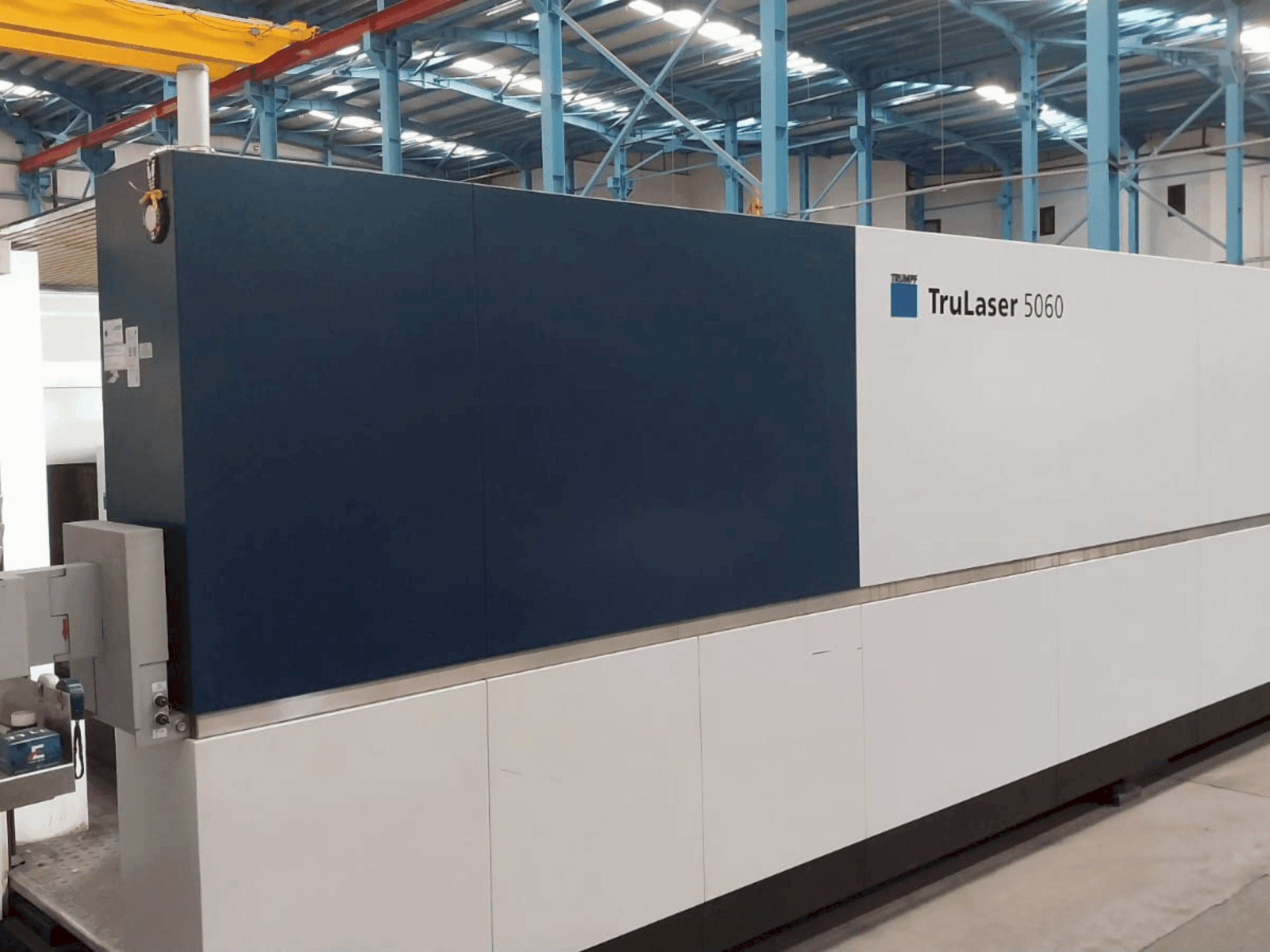 Makine  TRUMPF TruLaser 5060 Fiber 10 kW - Önden görünüm