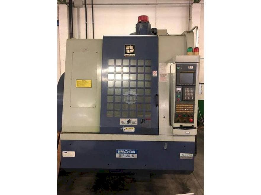 Makine HWACHEON SIRIUS U - Önden görünüm