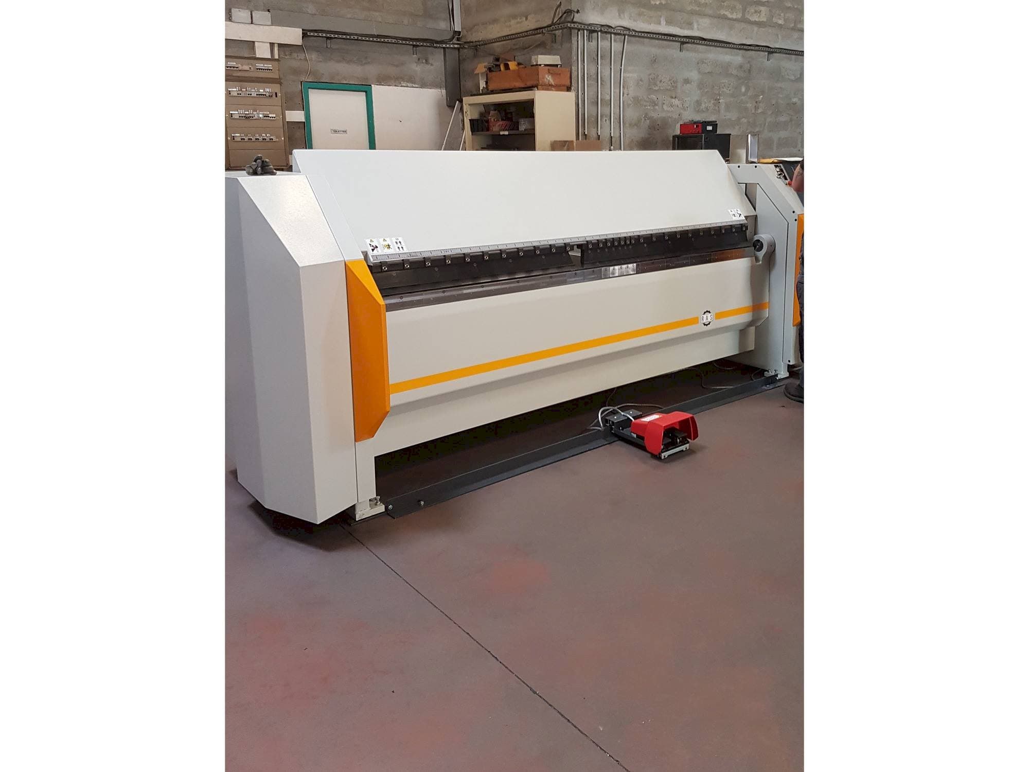 Makine RAS 62.25 TURBObend Plus - Önden görünüm