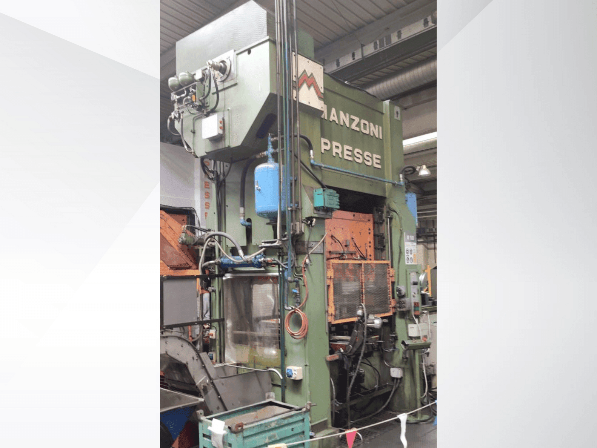 Makine  RAVNE PRESSES Manzoni 160 - Önden görünüm