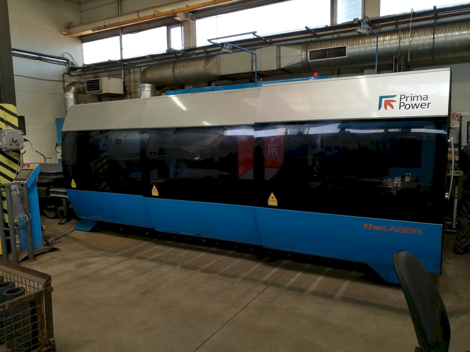 Makine Prima Power Zaphiro - Önden görünüm
