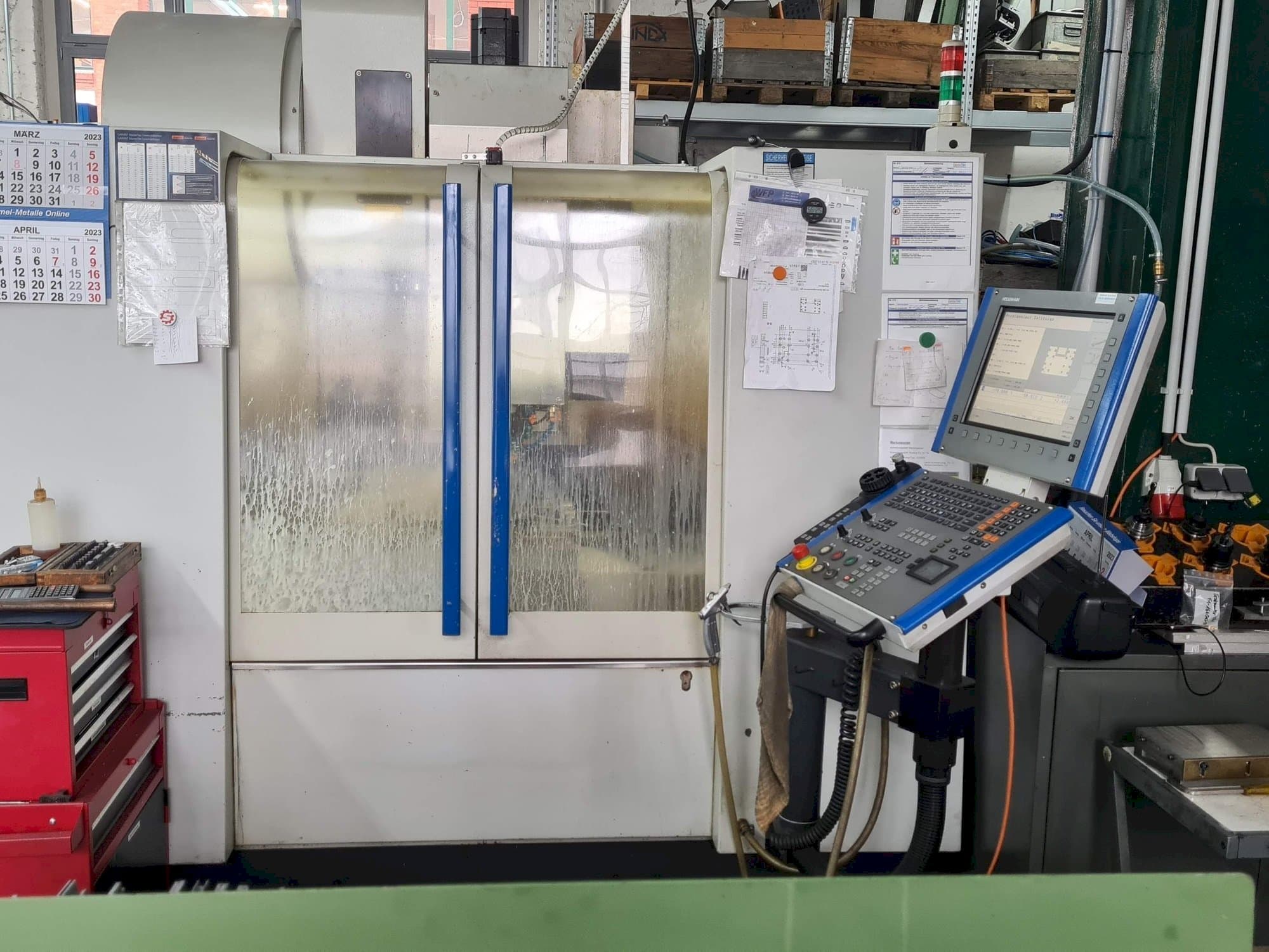 Makine MIKRON VCE600 Pro - Önden görünüm