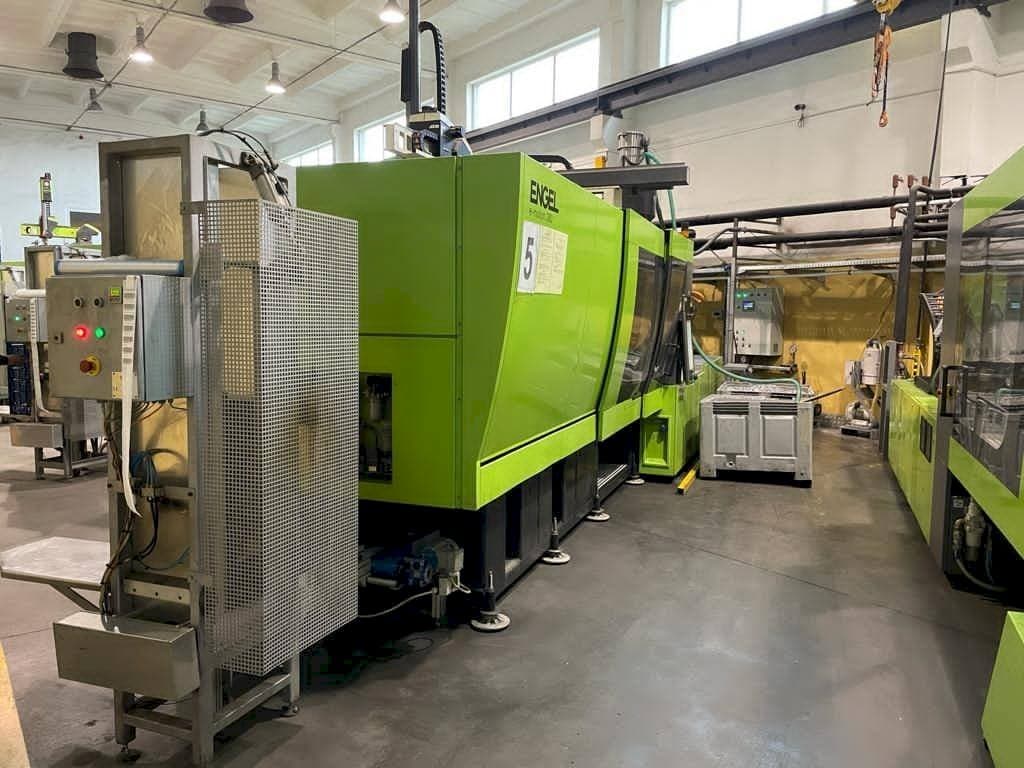 Makine ENGEL e-motion 2440/380 T - Önden görünüm