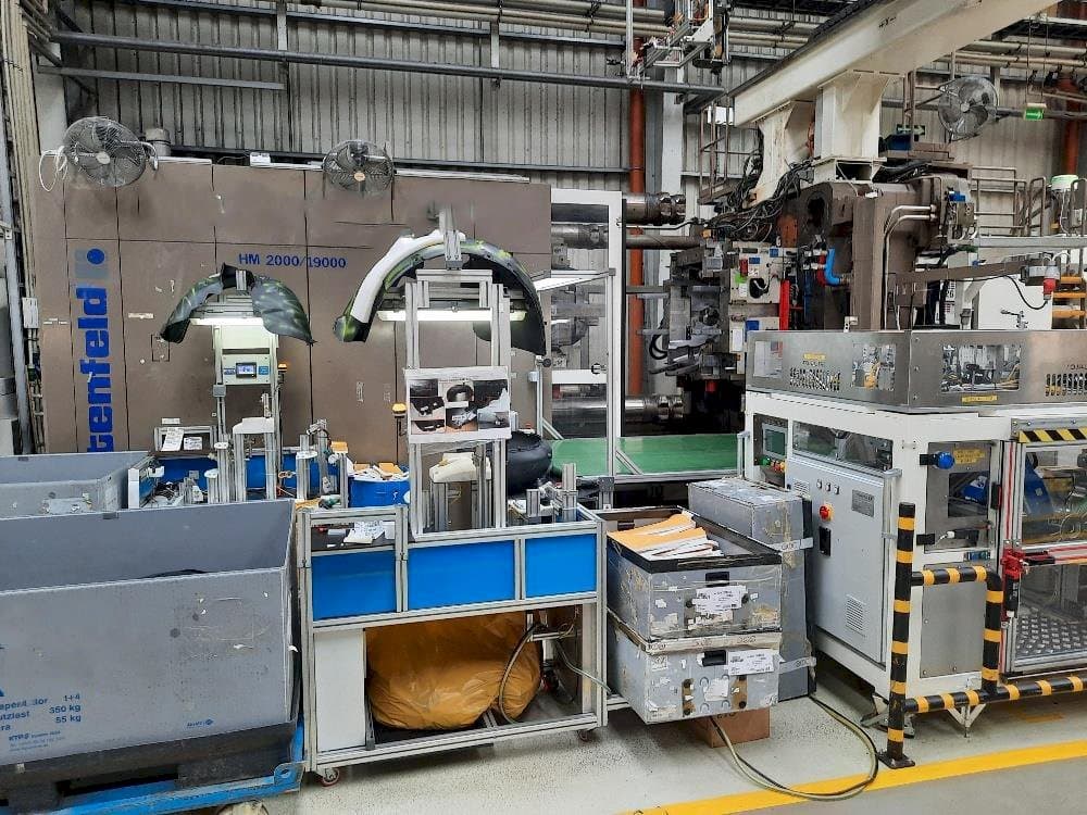 Makine Battenfeld HM2000/19000 - Önden görünüm