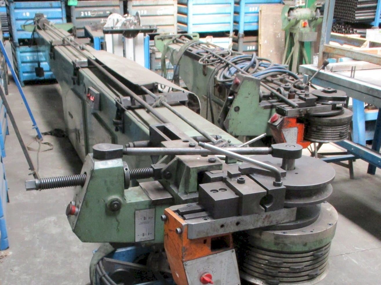 Makine Tejero 55AHC - Önden görünüm