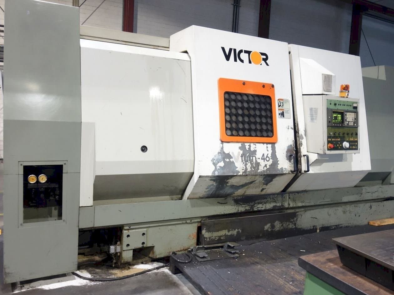 Makine Victor V Turn 46 (1997) - Önden görünüm