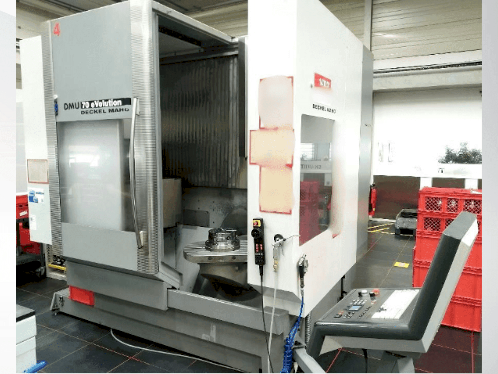 Makine DECKEL DMU 70 eVolution - Önden görünüm