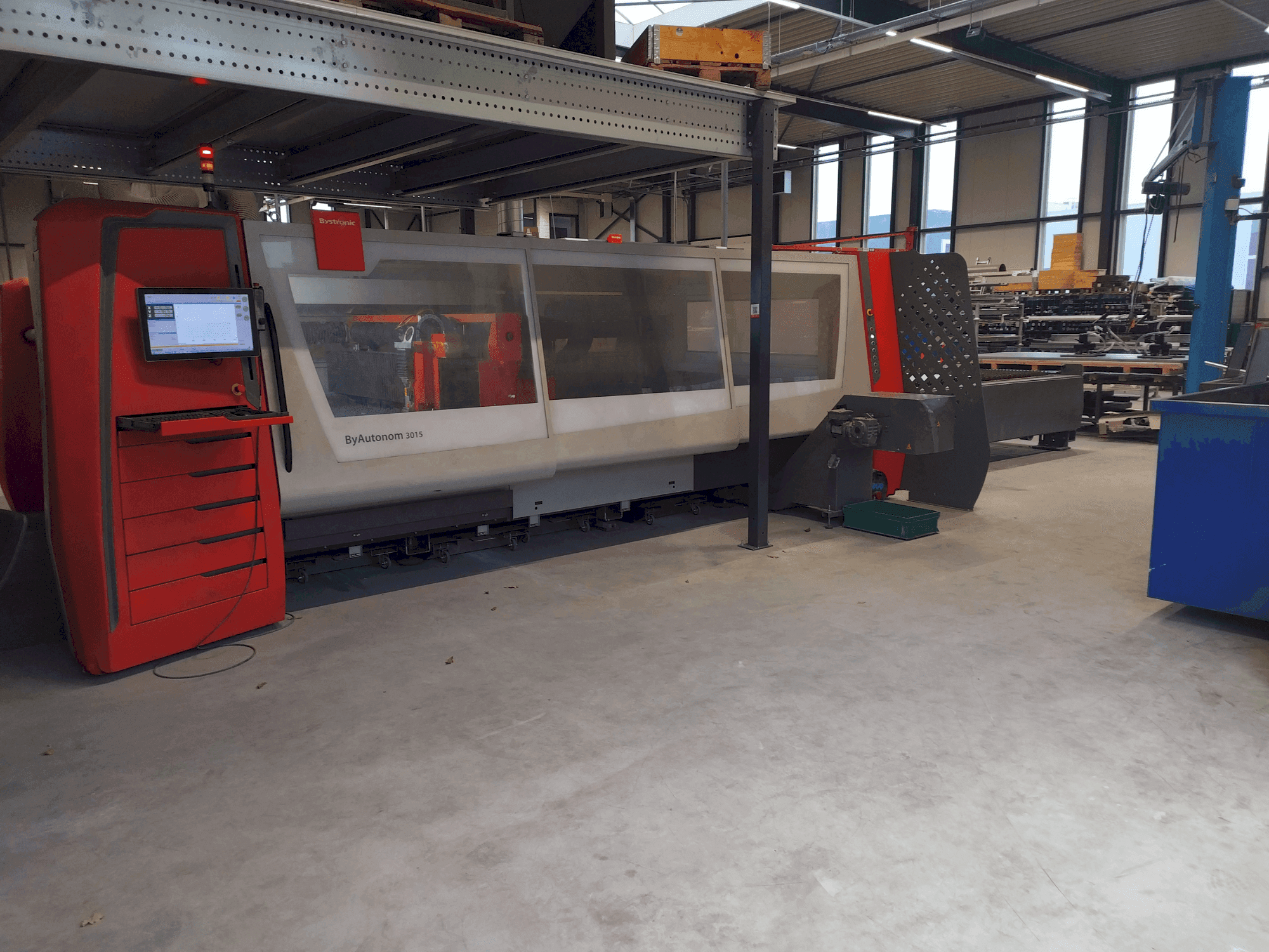 Makine  Bystronic ByAutonom 3015 - Önden görünüm