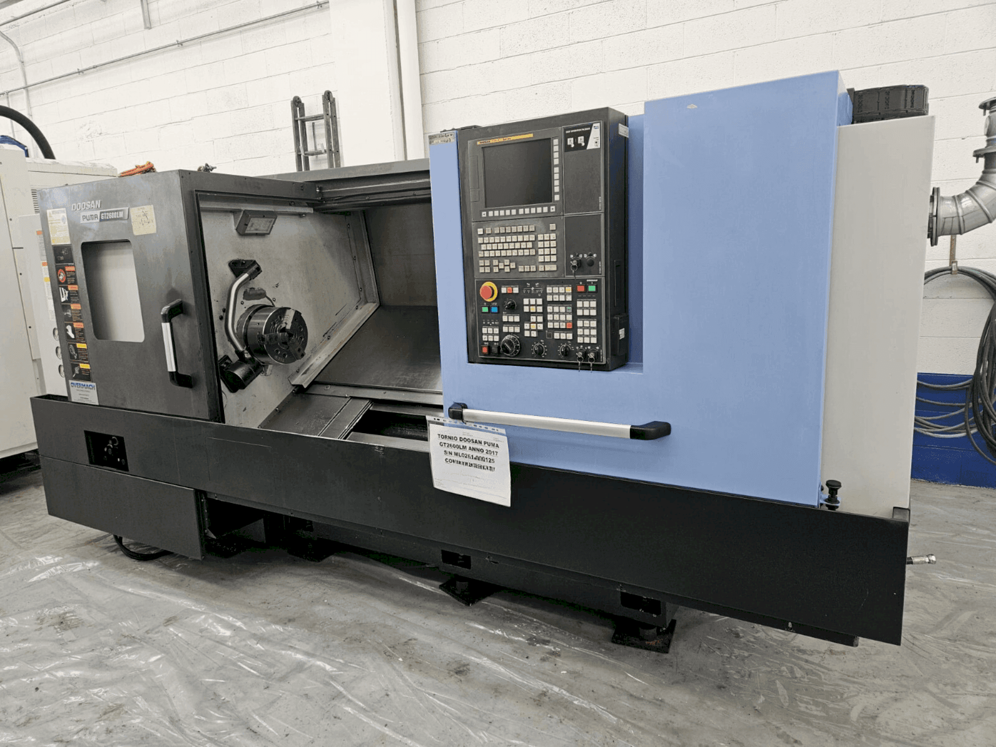 Makine  DOOSAN PUMA GT2600LM - Önden görünüm