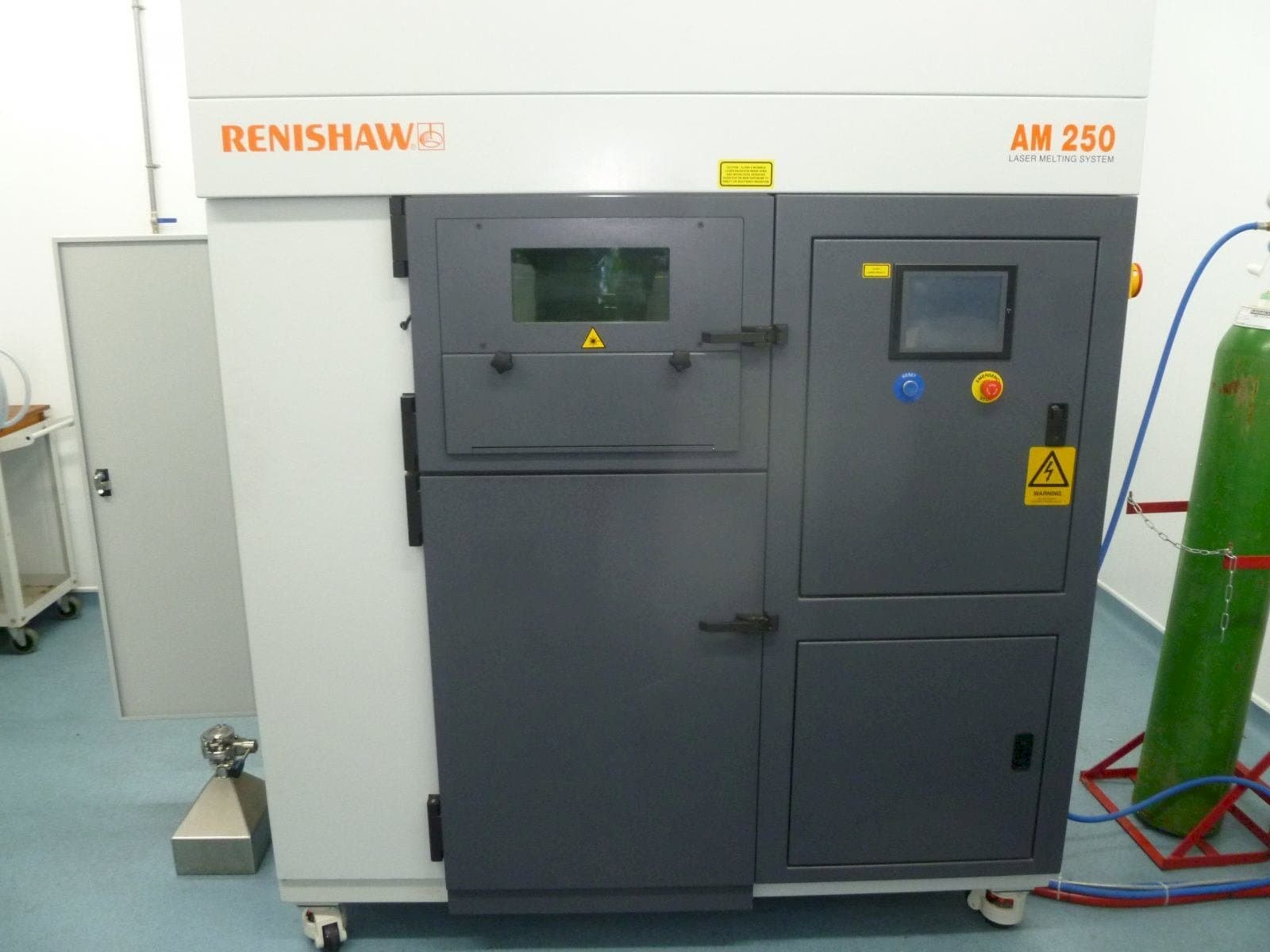 Makine RENISHAW AM 250 - Önden görünüm