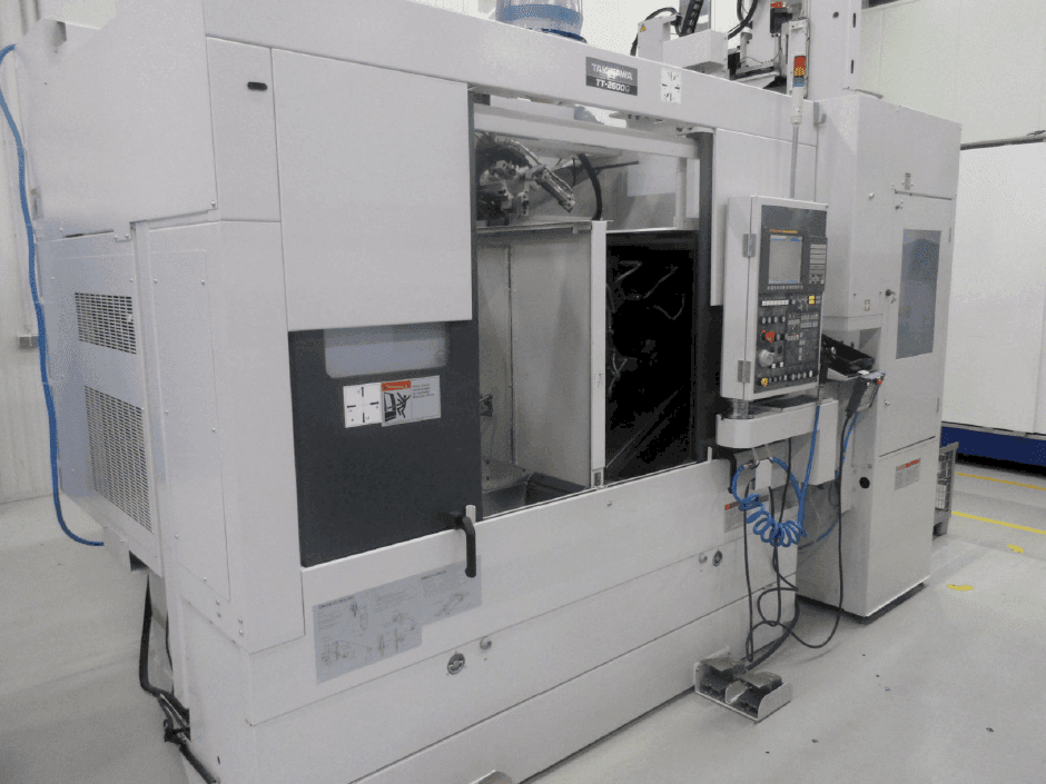 Makine  Takisawa TT-2600G - Önden görünüm