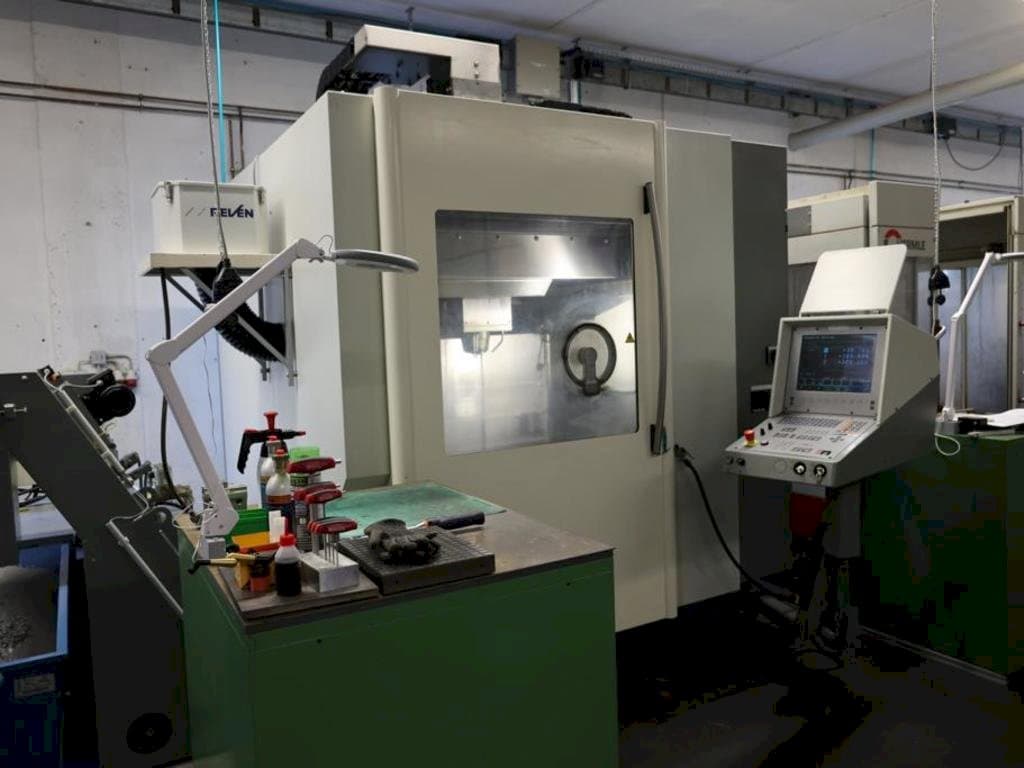 Makine DMG DMC65V - Önden görünüm