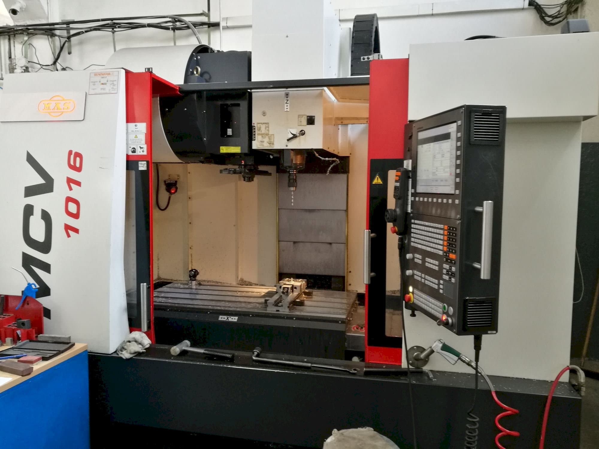 Makine KOVOSVIT MAS MCV 1016 Quick - Önden görünüm