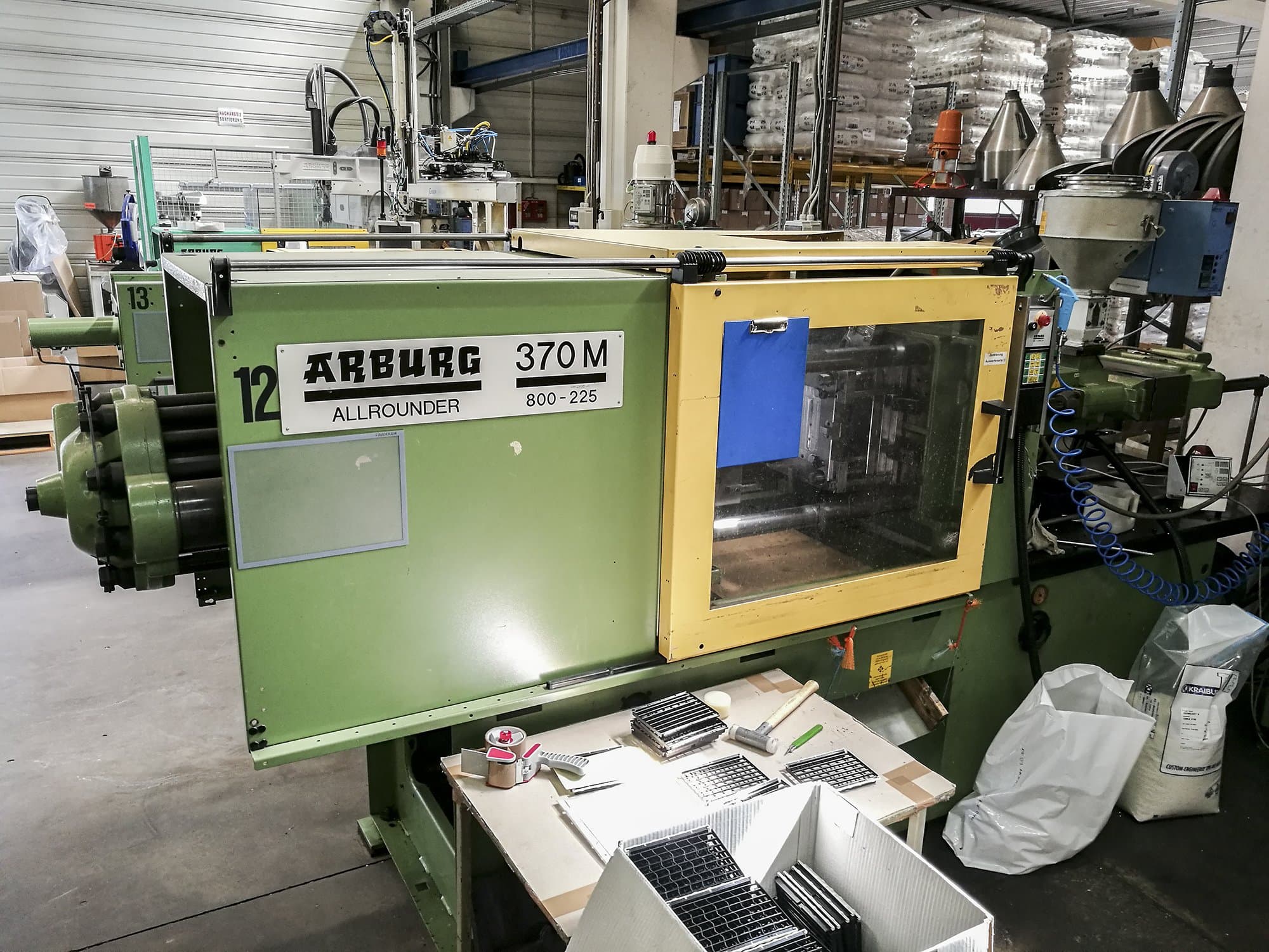 Makine Arburg - Önden görünüm 370M 800-225