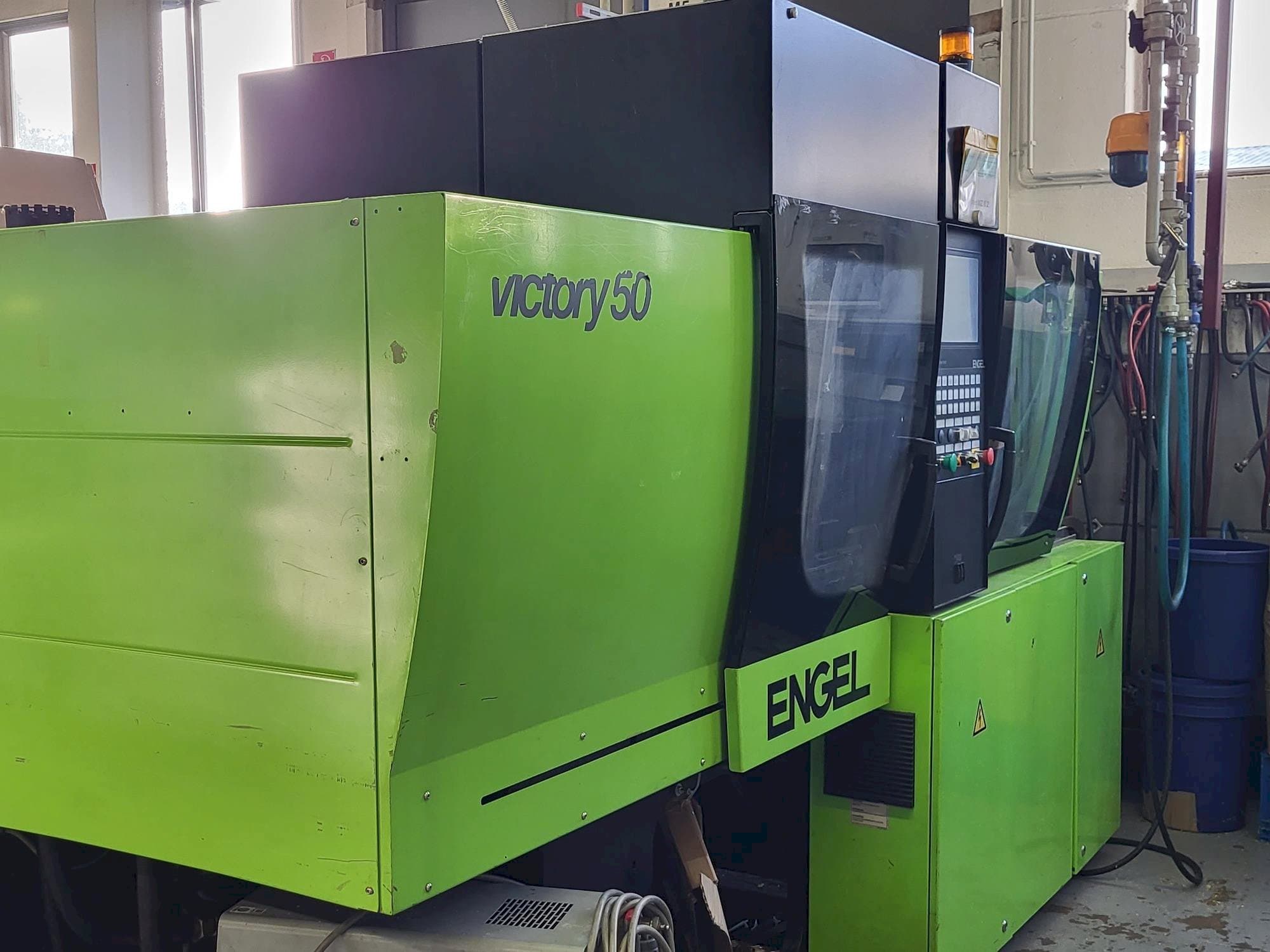 Makine Engel Victory 200/50 FOCUS - Sol taraftaki görüntü