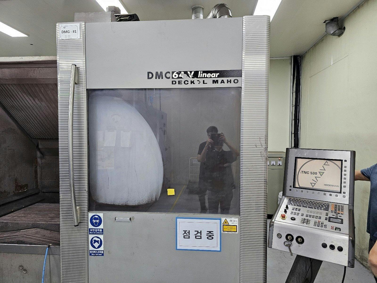 Makine  DECKEL MAHO DMC 64V linear - Önden görünüm