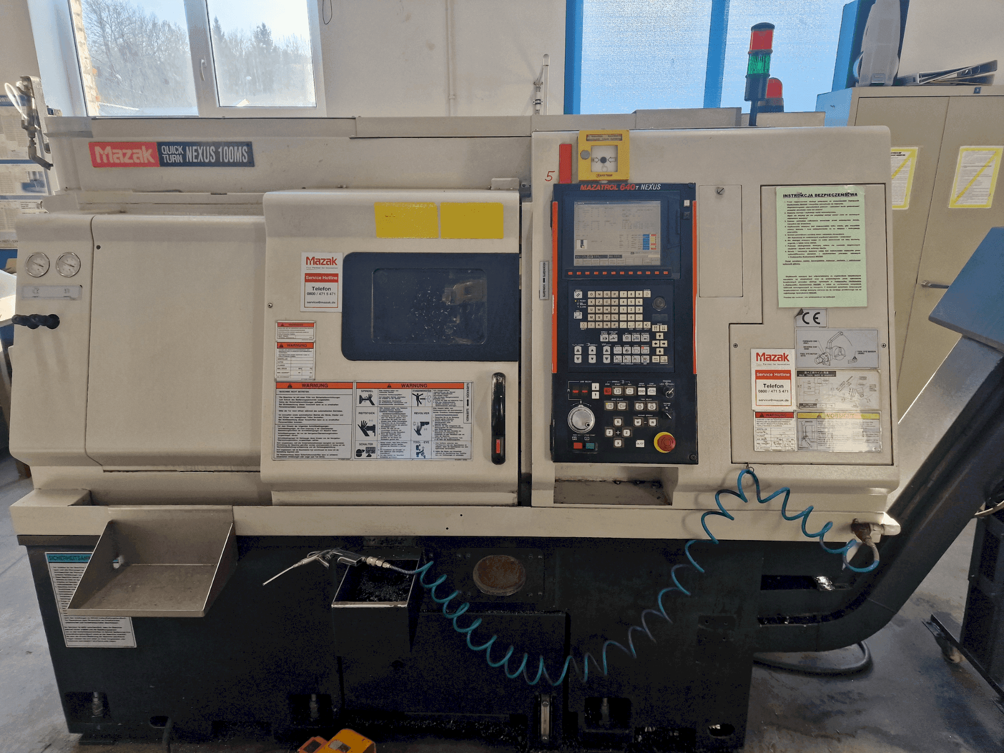 Makine  Mazak QTN-100MS - Önden görünüm