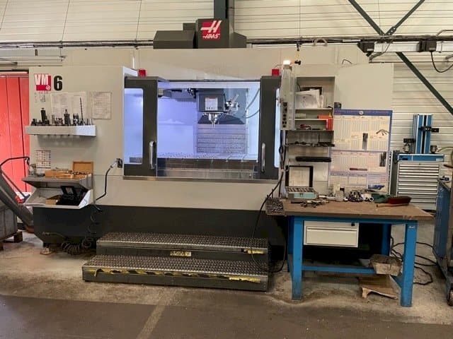 Makine HAAS VM-6 - Önden görünüm