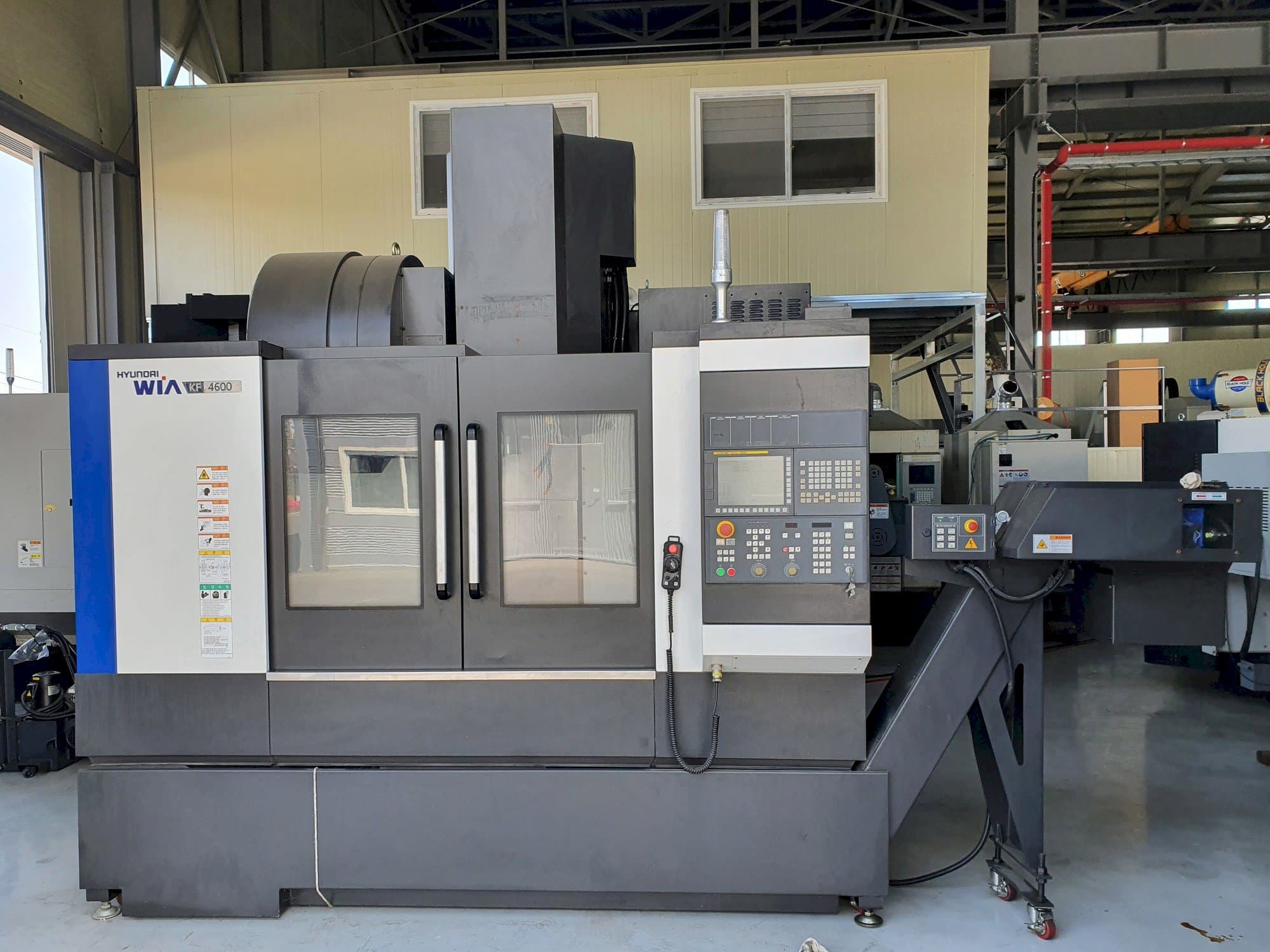 Makine Hyundai Wia KF4600 - Önden görünüm