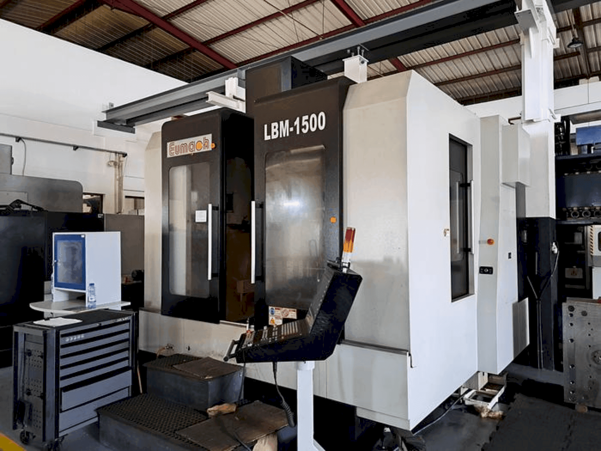 Makine Eumach LBM-1500 - Önden görünüm