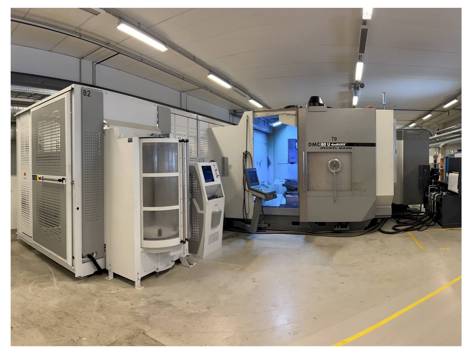 Makine DMG DMC 80 U duoBLOCK - Önden görünüm