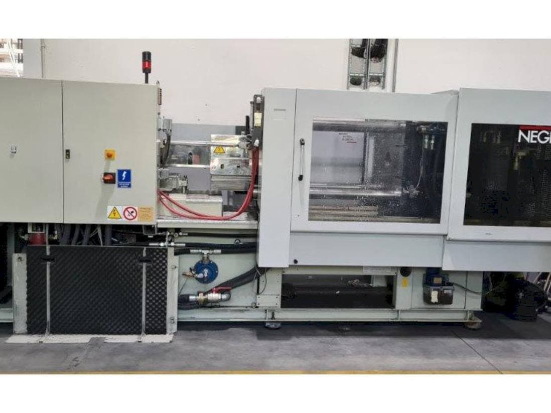 Makine Negri Bossi V210 - Önden görünüm