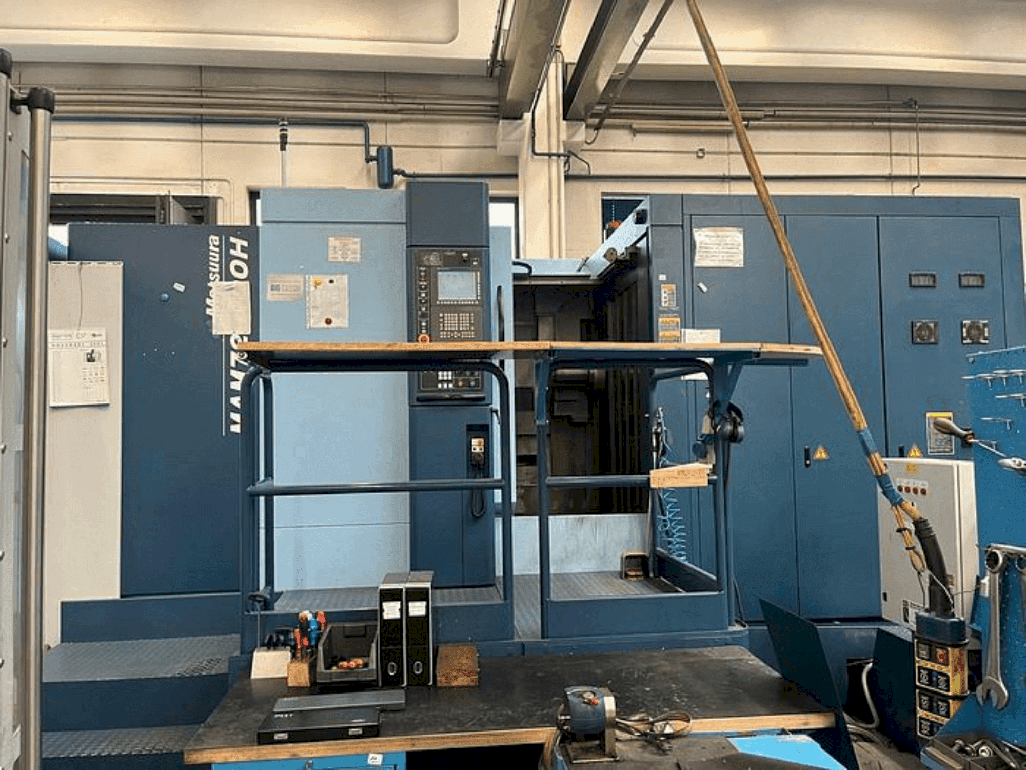 Makine Matsuura MAM 72-100H - Önden görünüm
