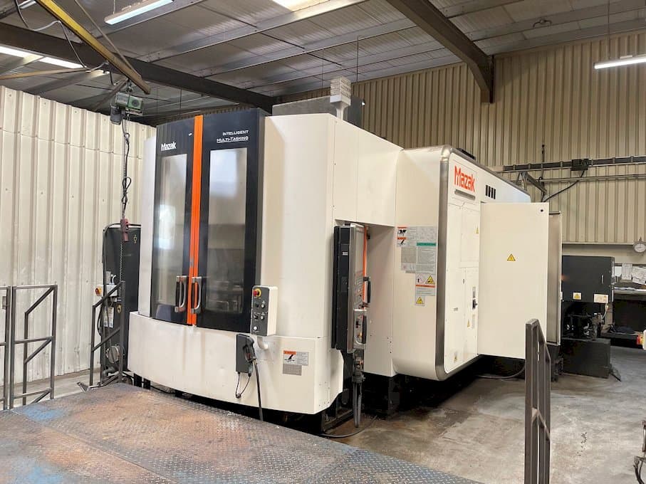 Makine Mazak VARIAXIS i-800 - Önden görünüm