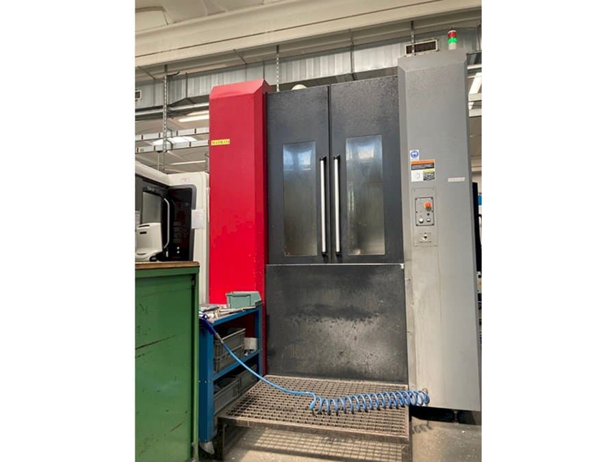 Makine  OKK HMC 500 - Önden görünüm