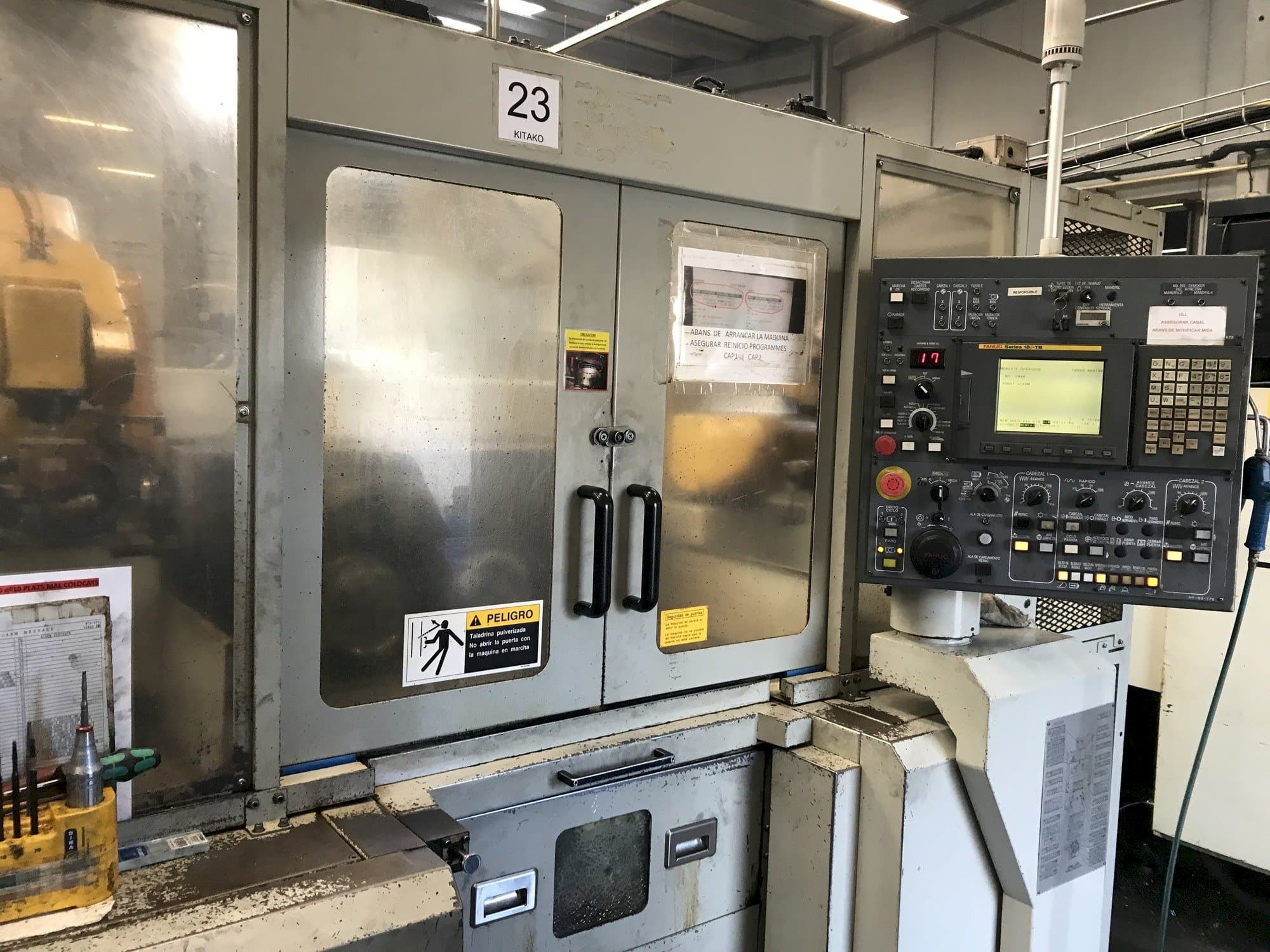 Makine KITAKO MT4-200 - Önden görünüm
