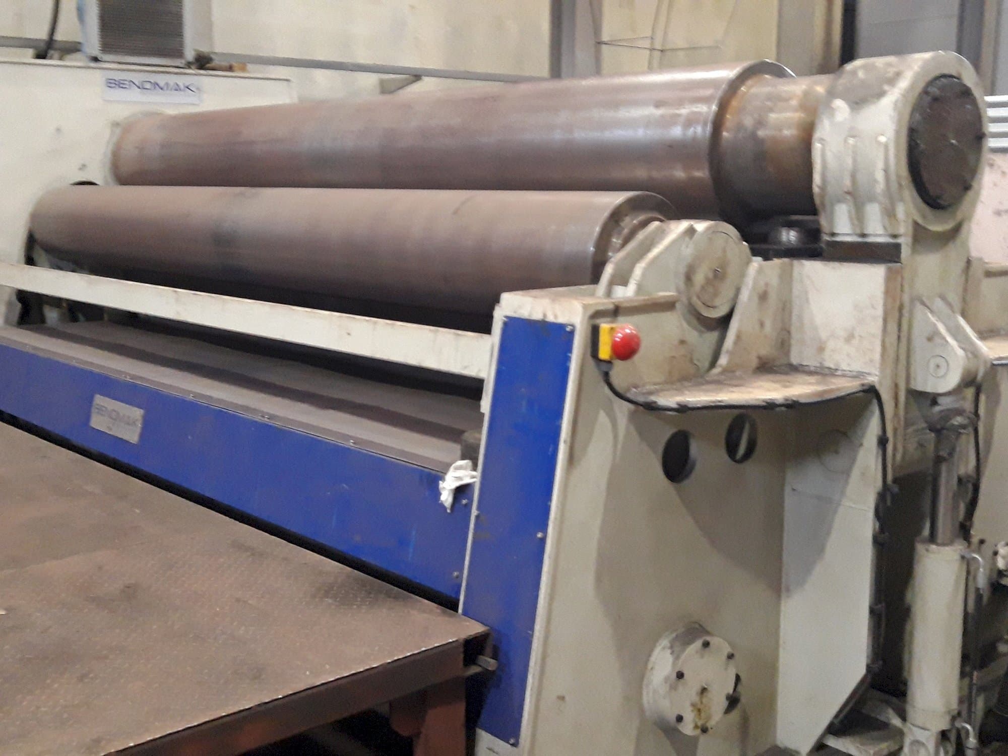 Makine BENDMAK CY4R-HHS 450-35/33-4 - Önden görünüm